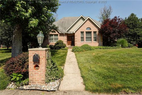 27 Holly Cir, Winfield, WV, 25213-9531 | Card Image