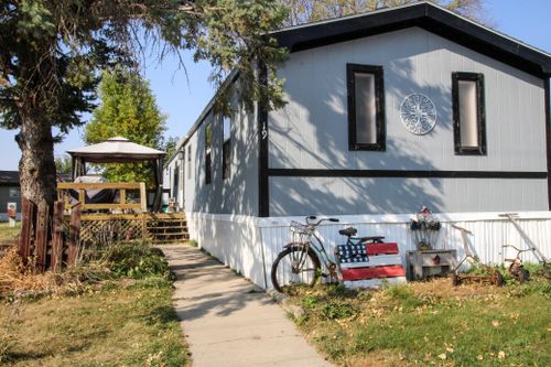 19 Grand Ave S, Kensington, MN, 56343-2203 | Card Image