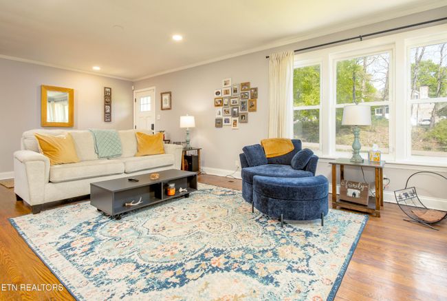 4910 Silva Dr, House other with 3 bedrooms, 2 bathrooms and 2 parking in Knoxville TN | Image 6