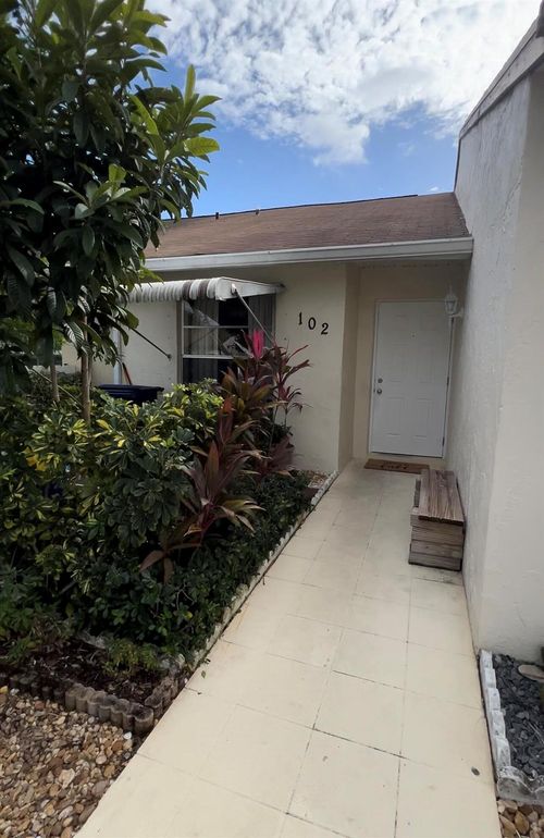 102 Pinewood Court, Jupiter, FL, 33458 | Card Image