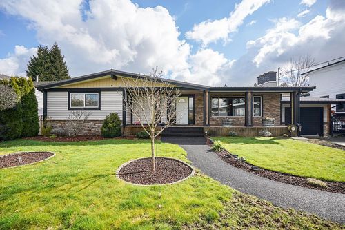 2370 Lynden St, Abbotsford, BC, V2T3B7 | Card Image