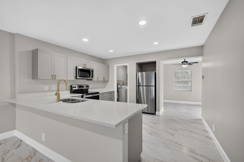4873 Arthur St, Palm Beach Gardens, FL, 33418-5739 | Card Image