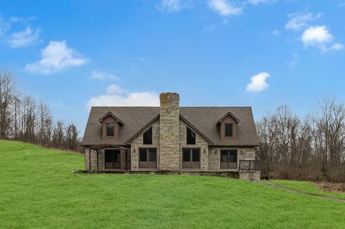 139 Wampum Rd, Wampum, PA, 16157-2721 | Card Image