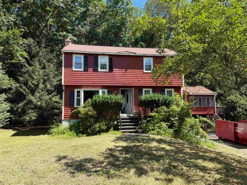 1 Twin Brook Dr, Derry, NH, 03038-4358 | Card Image