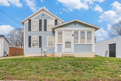 3981 White St Sw, Grandville, MI, 49418-1351 | Card Image