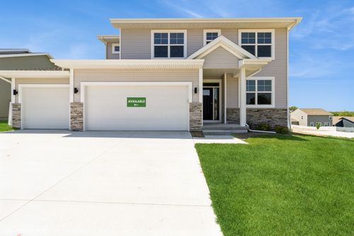 2536 E 50th Ct, Des Moines, IA, 50317-8717 | Card Image