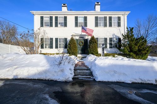 45 School St, Manchester, MA, 01944-1341 | Card Image