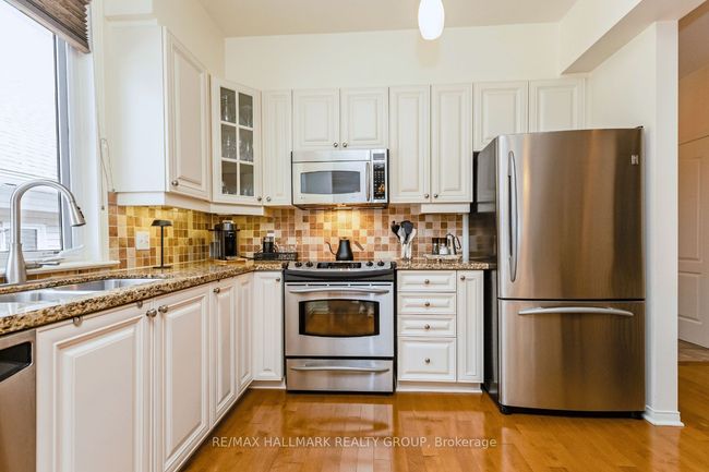 1551 Henri Lauzon St, House attached with 2 bedrooms, 3 bathrooms and 2 parking in Orléans ON | Image 13