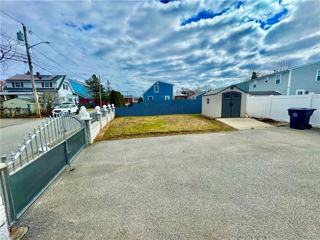 50 Washington Ave, House other with 3 bedrooms, 2 bathrooms and 4 parking in Riverside RI | Image 34