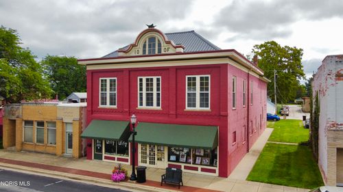 631 Main St, Genoa, OH, 43430-1635 | Card Image