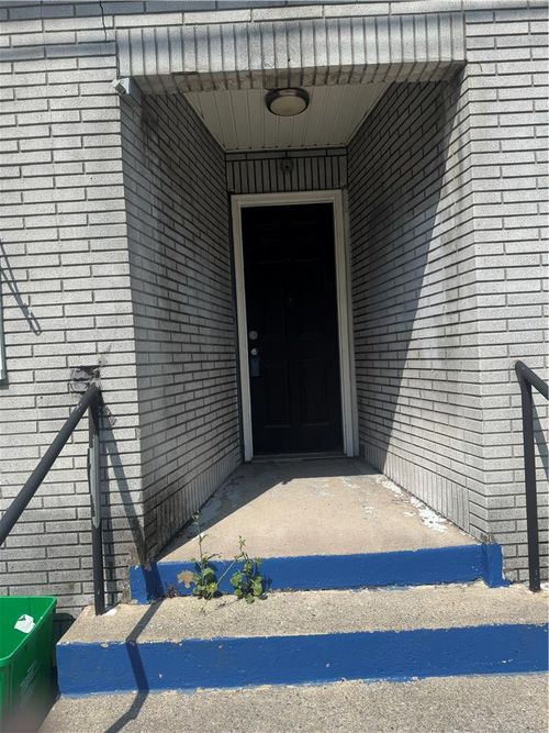 1-702 Wyandotte St, BETHLEHEM, PA, 18015-2904 | Card Image