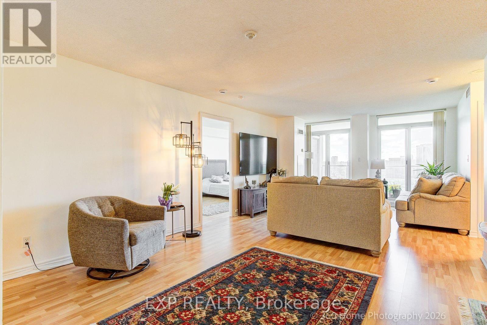 Residential in Toronto (Bayview Village) 3
