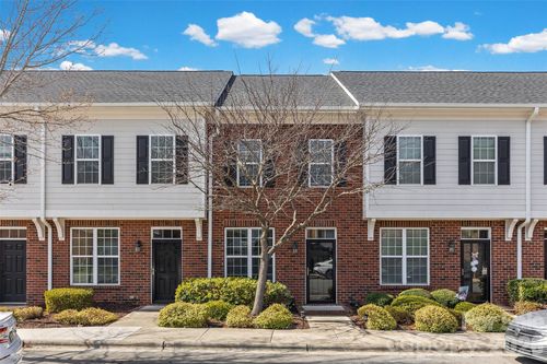 371 Beacon St Nw, Concord, NC, 28027-5348 | Card Image