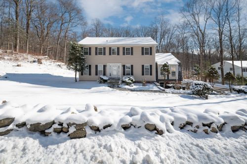 3A Boyce Road, Danbury, CT, 06811 | Card Image