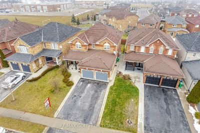 23 Miramar St, House other with 4 bedrooms, 4 bathrooms and 6 parking in Brampton ON | Image 2