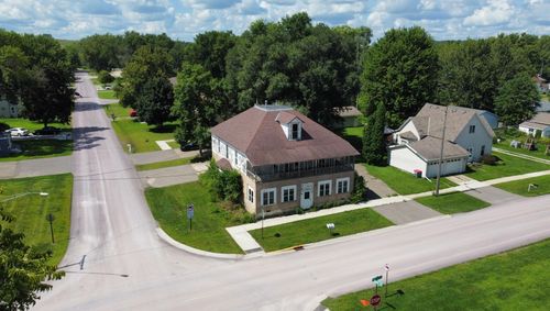 101 2nd St Nw, Morristown, MN, 55052-5164 | Card Image