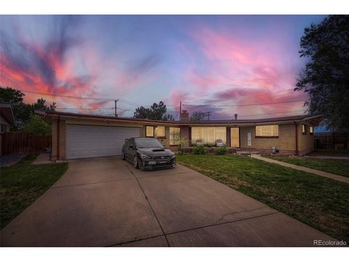 535 Zenobia St, Denver, CO, 80204 | Card Image
