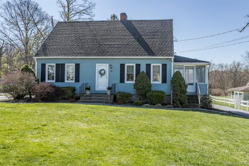 18 Scanlon Ave, Florida, NY, 10921-1710 | Card Image