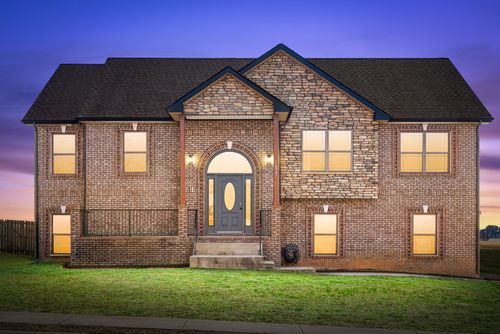 197 Union Camp Blvd, Clarksville, TN, 37042-1757 | Card Image