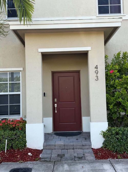 493 Ne 5th Pl, Florida City, FL, 33034-3286 | Card Image