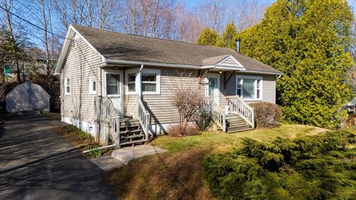 17 Comeau Avenue, Kentville, NS, B4N1P5 | Card Image