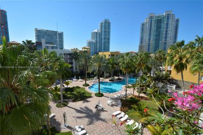 343 - 140 Meridian Ave, Condo with 2 bedrooms, 2 bathrooms and null parking in Miami Beach FL | Image 2