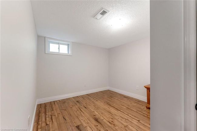 63 W 25 Th St, House other with 4 bedrooms, 1 bathrooms and 4 parking in Hamilton ON | Image 28
