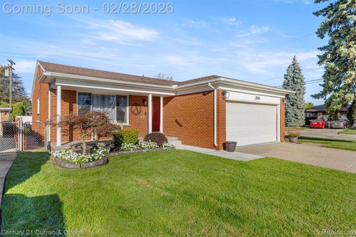 11306 Lenoir St, Allen Park, MI, 48101-1016 | Card Image