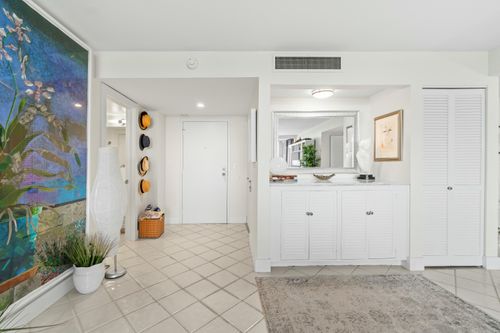 808-3589 S Ocean Blvd, South Palm Beach, FL, 33480-5753 | Card Image