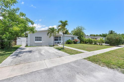 3301 Nw 42nd St, Lauderdale Lakes, FL, 33309-4226 | Card Image
