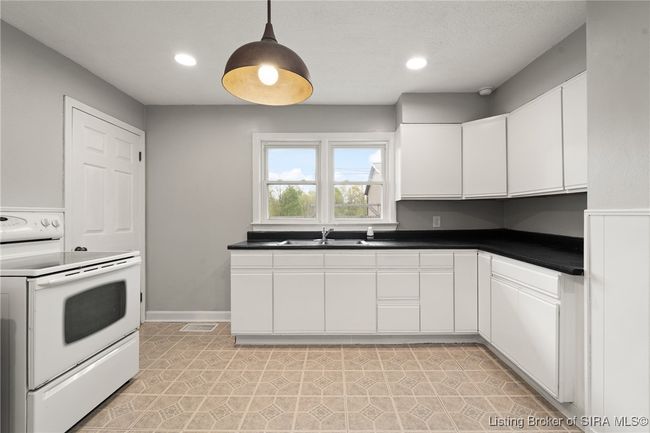 1790 Elmview Dr, Home with 2 bedrooms, 1 bathrooms and null parking in New Albany IN | Image 18