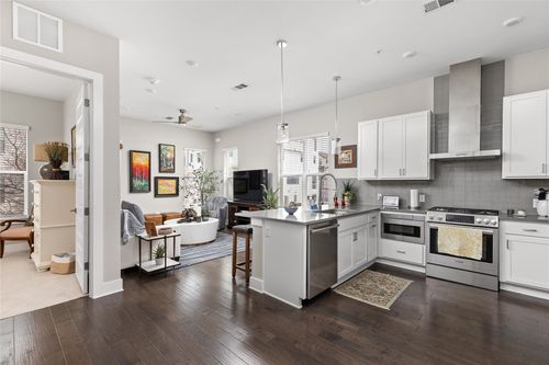 unit-2105-4325 Jackson Ave, Austin, TX, 78731-6180 | Card Image