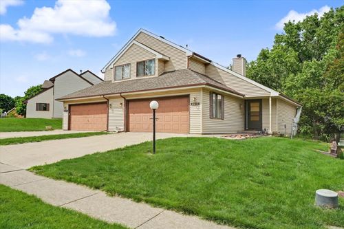2612-2612 Natalie Dr, Champaign, IL, 61822-7320 | Card Image