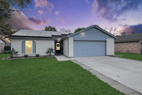 10203 Hollow Canyon Dr, Sugar Land, TX, 77498-1476 | Card Image