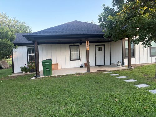 1131 W Sterrett Road, Waxahachie, TX, 75167 | Card Image