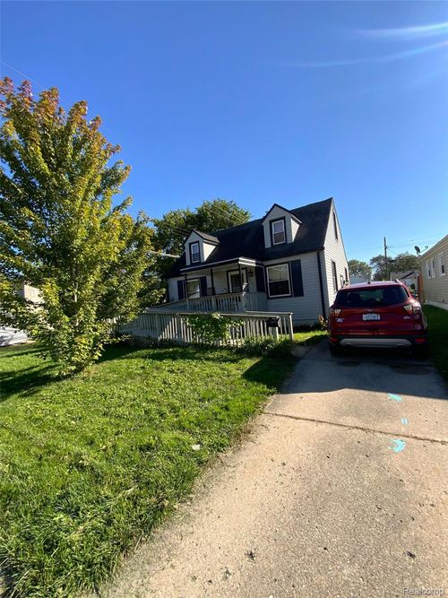 4643 Winifred St, Wayne, MI, 48184-2603 | Card Image