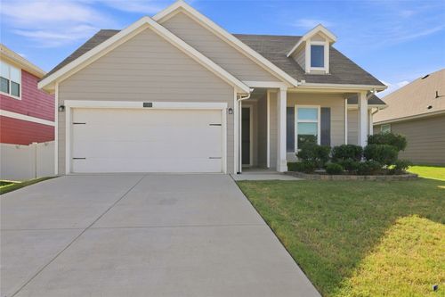 1723 Kenmore Rd, Aubrey, TX, 76227-2184 | Card Image