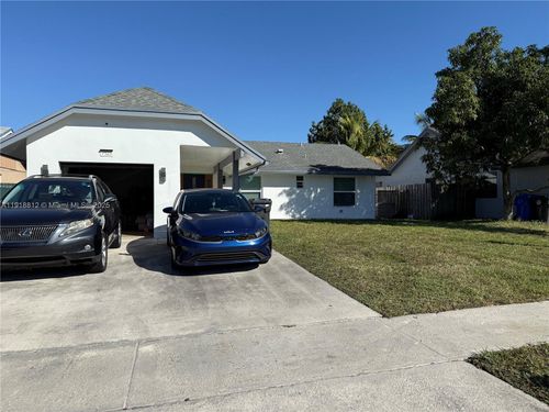 7523 Sw 7th Pl, North Lauderdale, FL, 33068-1310 | Card Image