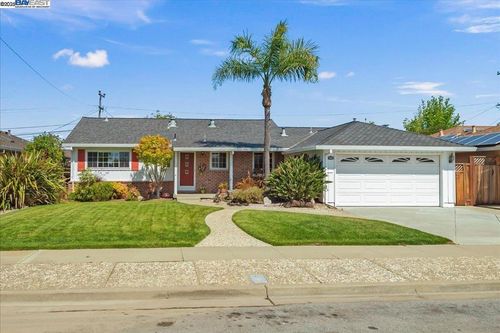 5209 Waller Ave, Fremont, CA, 94536-7239 | Card Image