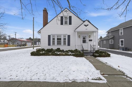 309 W Walnut St, Mount Vernon, OH, 43050-2140 | Card Image