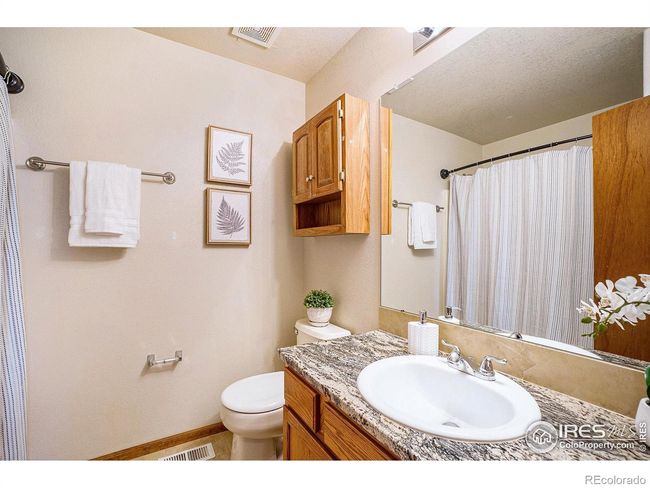 Full bathroom on main level | Image 15