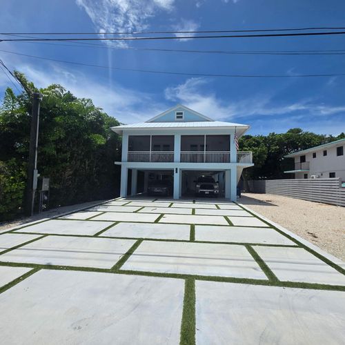 121 Dove Lake Dr, Tavernier, FL, 33070-2968 | Card Image