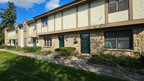 117 Stornoway Dr E, Columbus, OH, 43213-2101 | Card Image