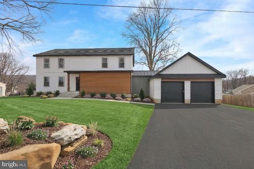 258 W Fairview Ave, MARIETTA, PA, 17547-1303 | Card Image