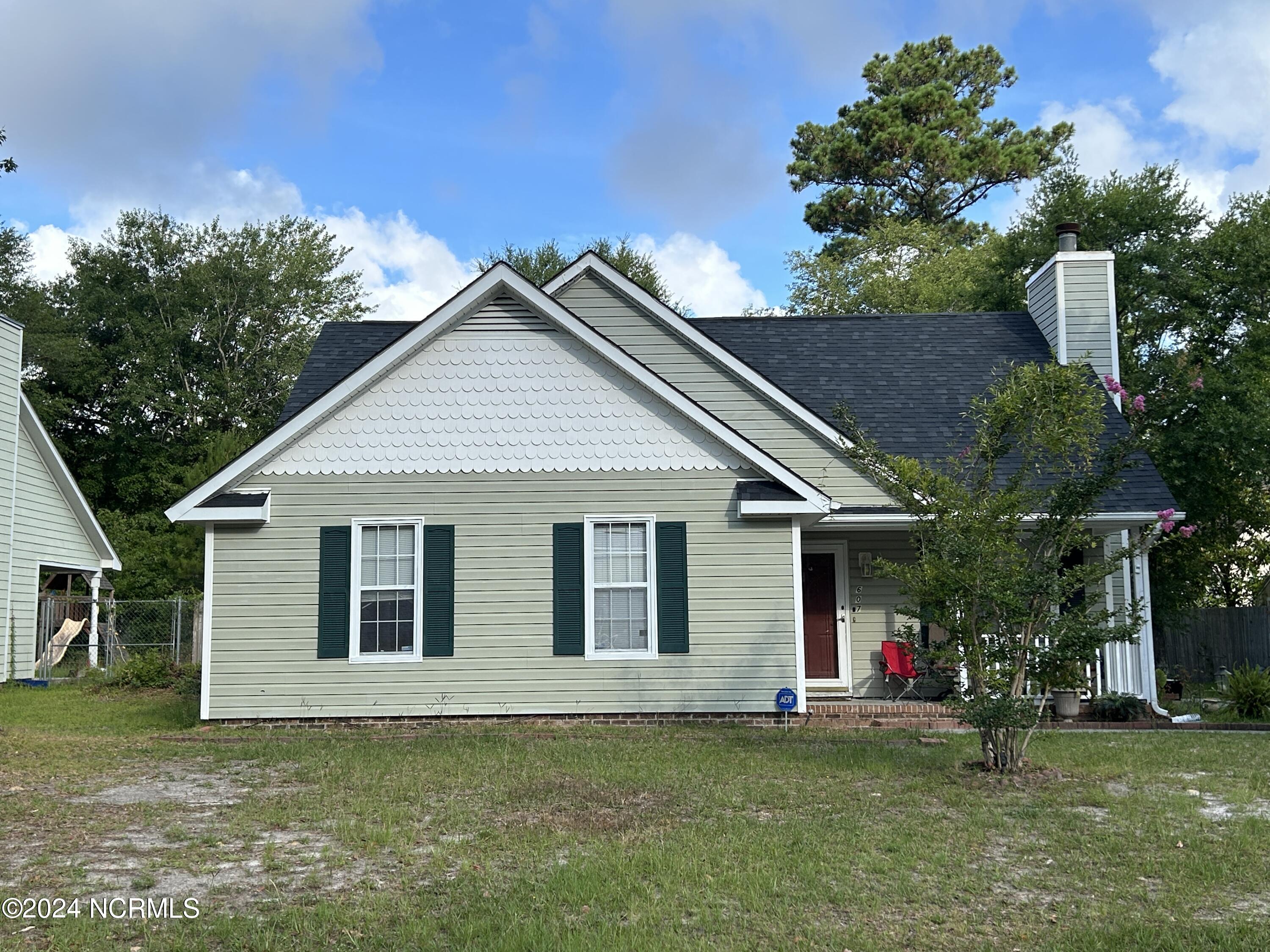 Sharease Cir, Wilmington, NC 28405