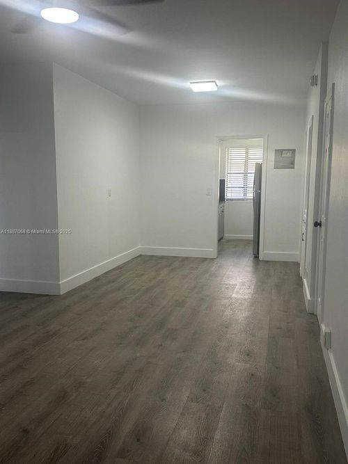 apt-1-6805 Abbott Ave, Miami Beach, FL, 33141-3802 | Card Image