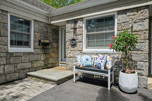 639 Lakeview Ave, Rockville Centre, NY, 11570-3222 | Card Image