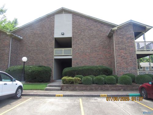 5081 Seven Pine Cir, Huntsville, AL, 35816-1331 | Card Image