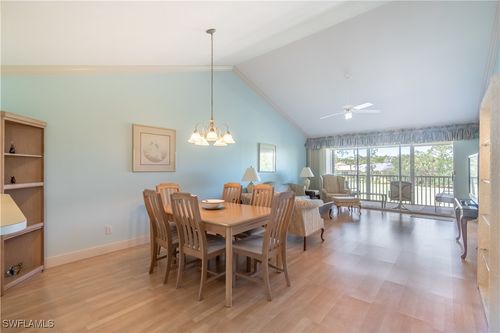 a204-725 Saratoga Cir, NAPLES, FL, 34104-8778 | Card Image