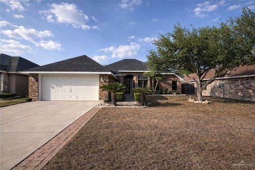 2716 Duke Ave, McAllen, TX, 78504-5540 | Card Image